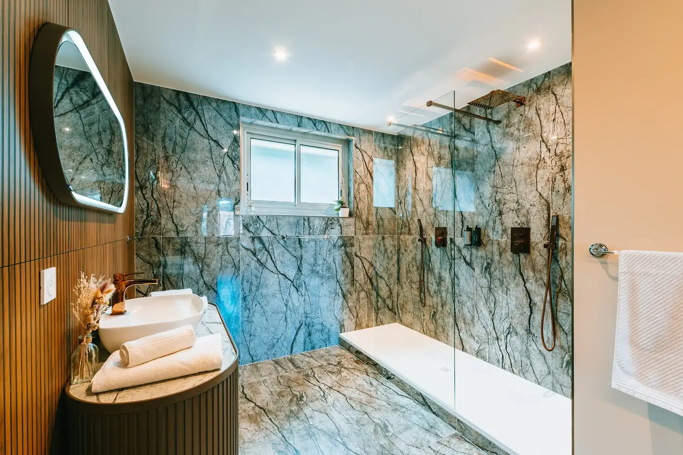 Elysia Room – Salle de bain 1