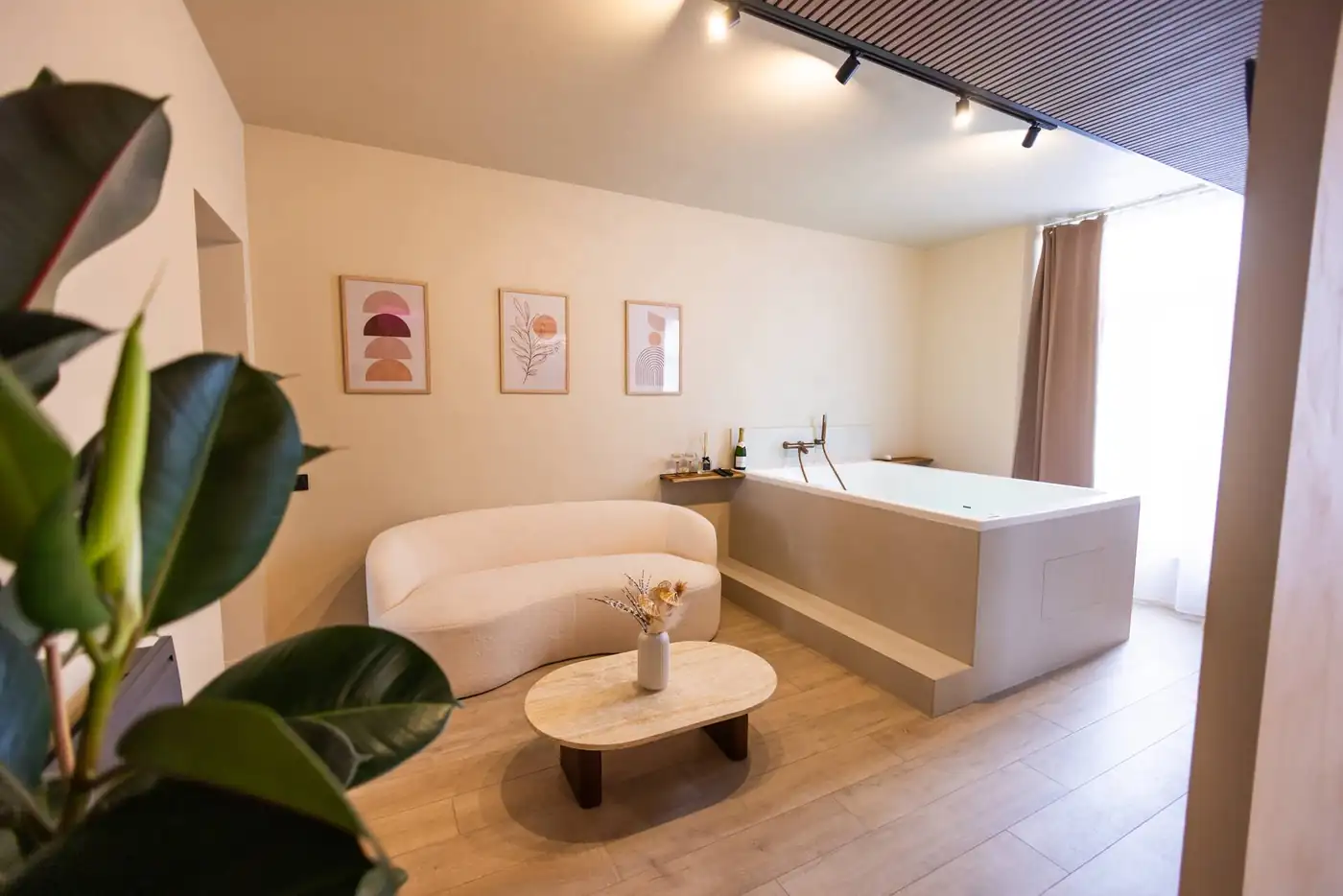 Harmony Room – Salon
