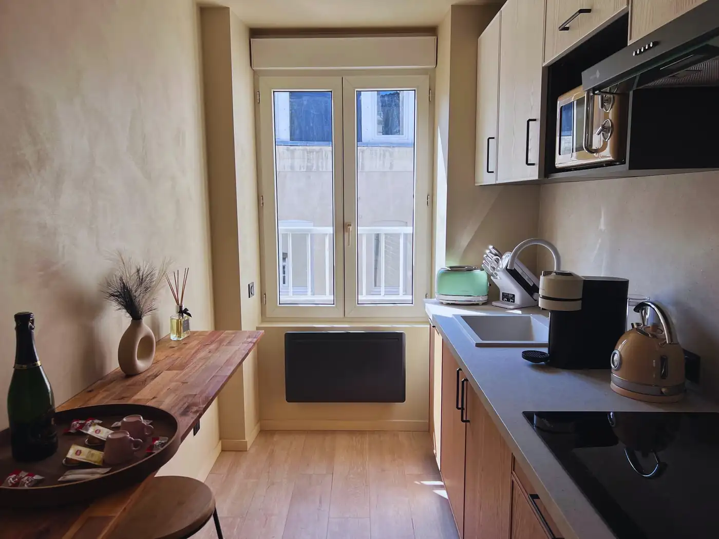 Harmony Room – Cuisine 4