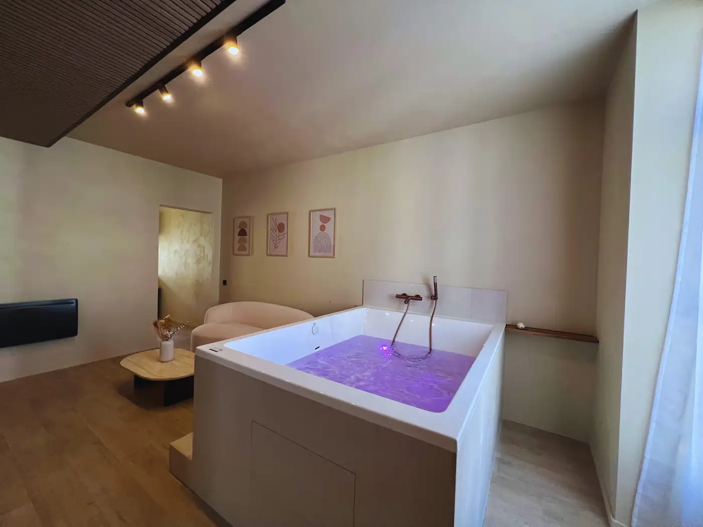 Harmony Room – Salon 10